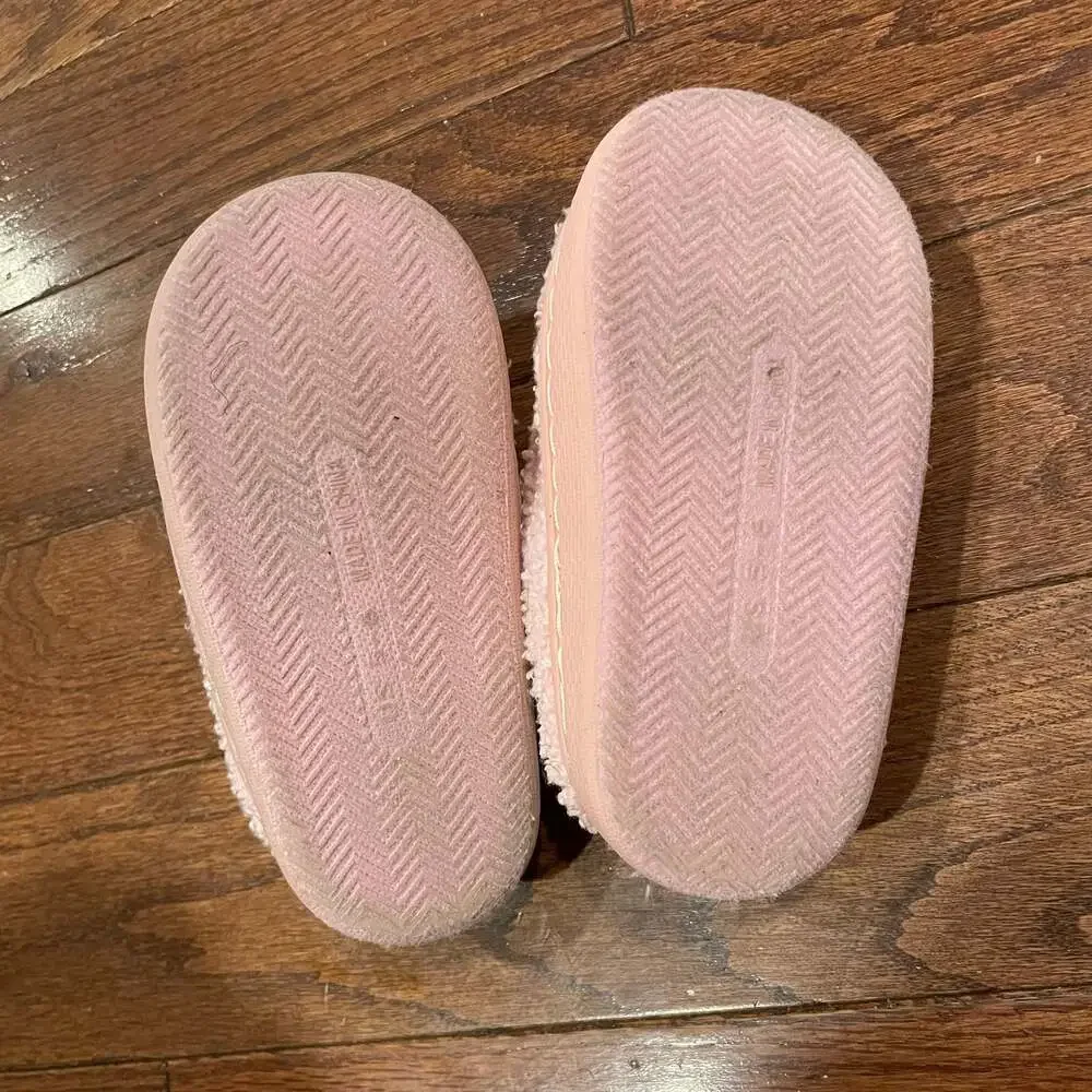 Kids Strawberry Teddy Fleece Slippers Pink Cozy House Shoes Size 5-6